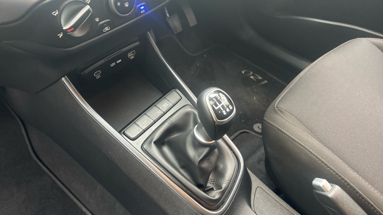 Hyundai i10 1.0 [63] Advance 5dr Auto [Nav] Petrol Hatchback